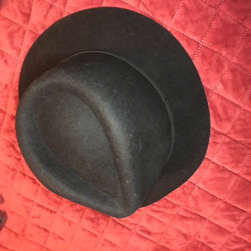 Hat - Picture 2 of 3